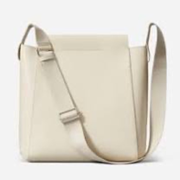 Everlane Handbags - NWT Everlane the Form Bag